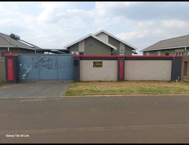 3 BEDROOM HOUSE FOR SALE IN WINDMILL PARK